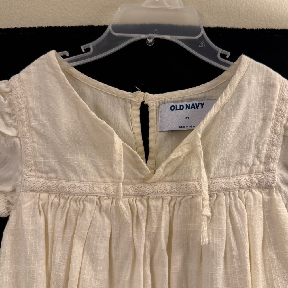 Old Navy Cream lined Sundress Girls size 4T Pleated Puff Sleeve Cotton Blend - Picture 3 of 7